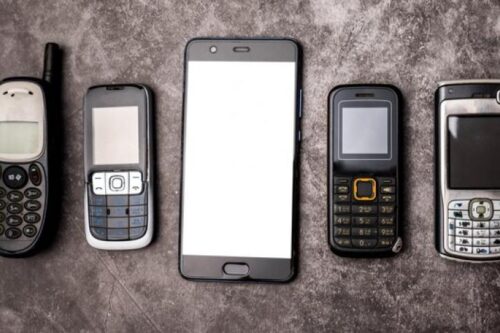 muchos-telefonos-celulares-obsoletos-telefono-inteligente